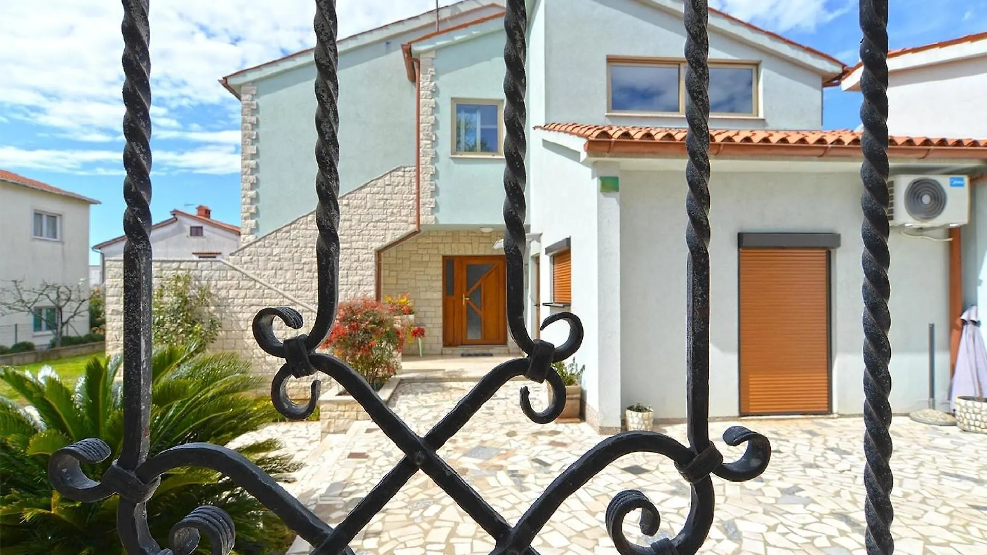 Apartment Ferienwohnung Fuer 6 Personen Ca 100 Qm In Pula-Fondole, Istrien Istrische Riviera